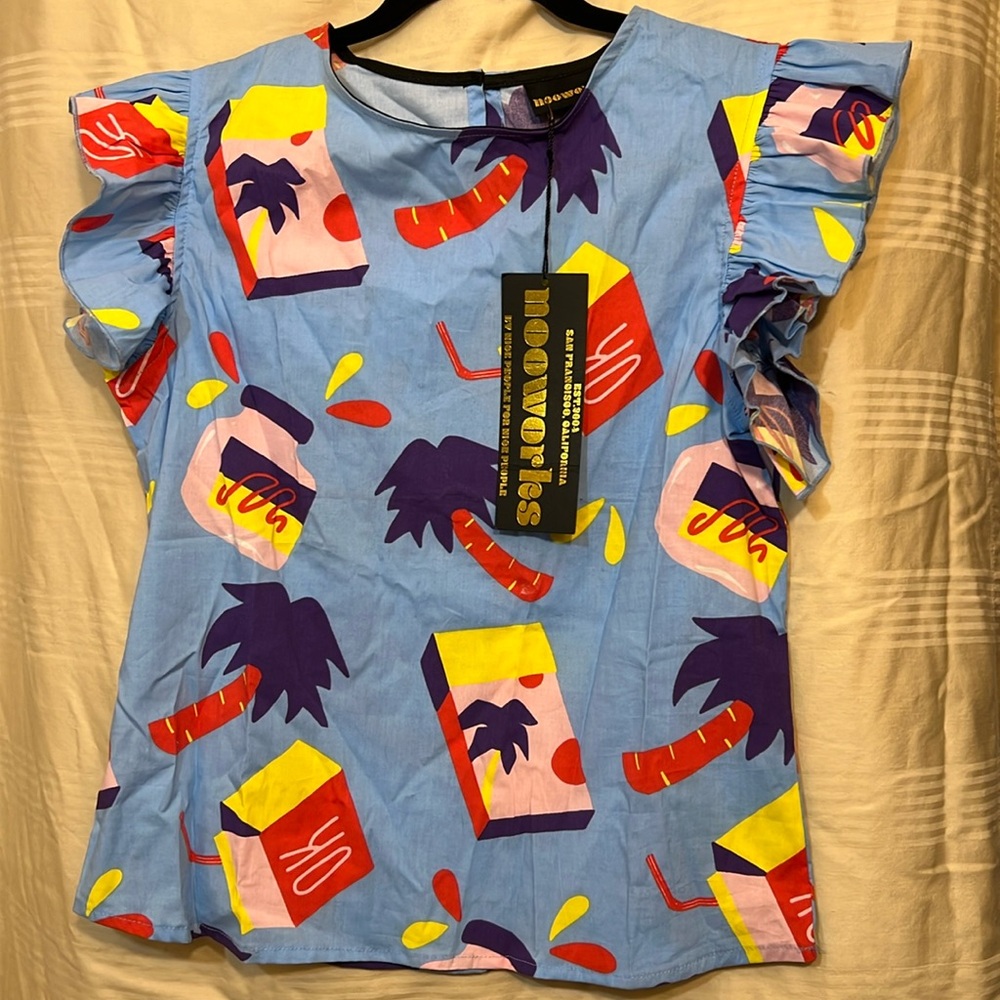 Nooworks Snacks blouse.
NWT